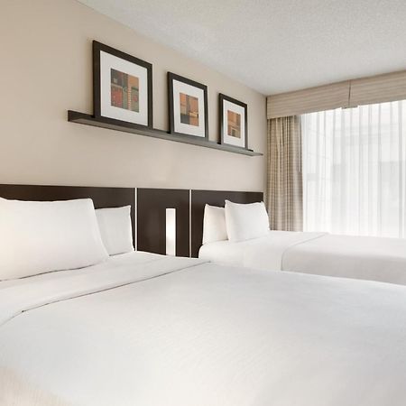 Embassy Suites By Hilton - Montreal Exteriér fotografie