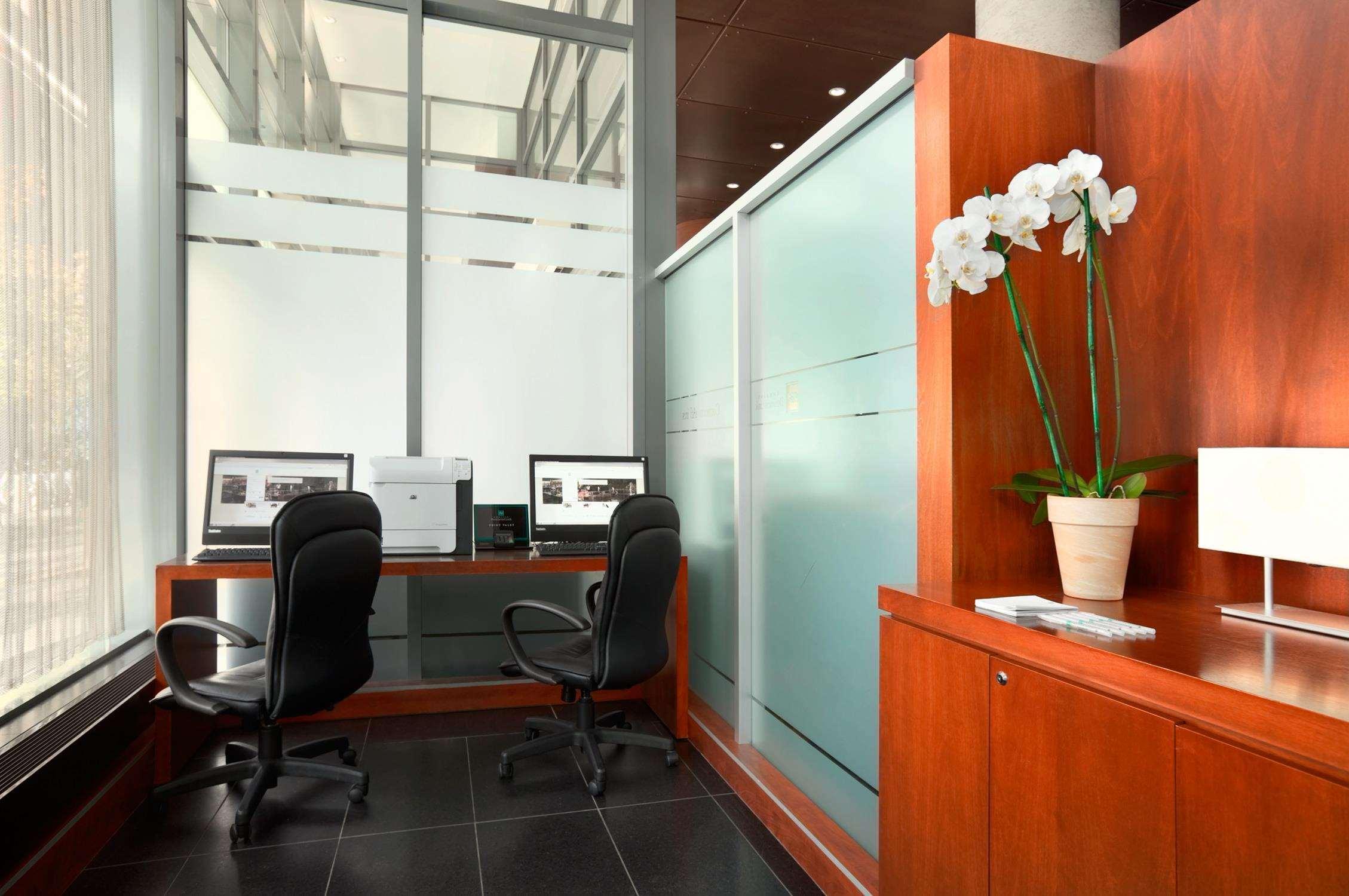 Embassy Suites By Hilton - Montreal Exteriér fotografie