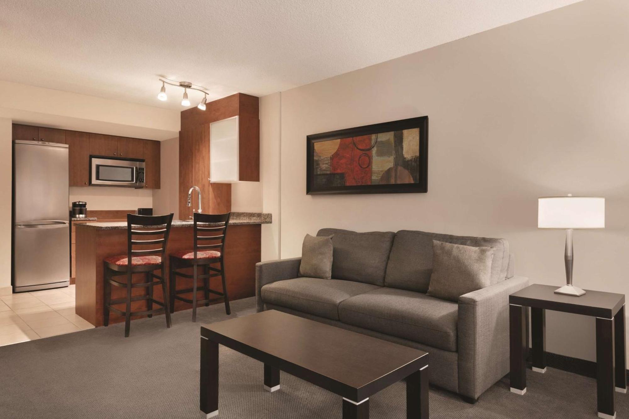Embassy Suites By Hilton - Montreal Exteriér fotografie