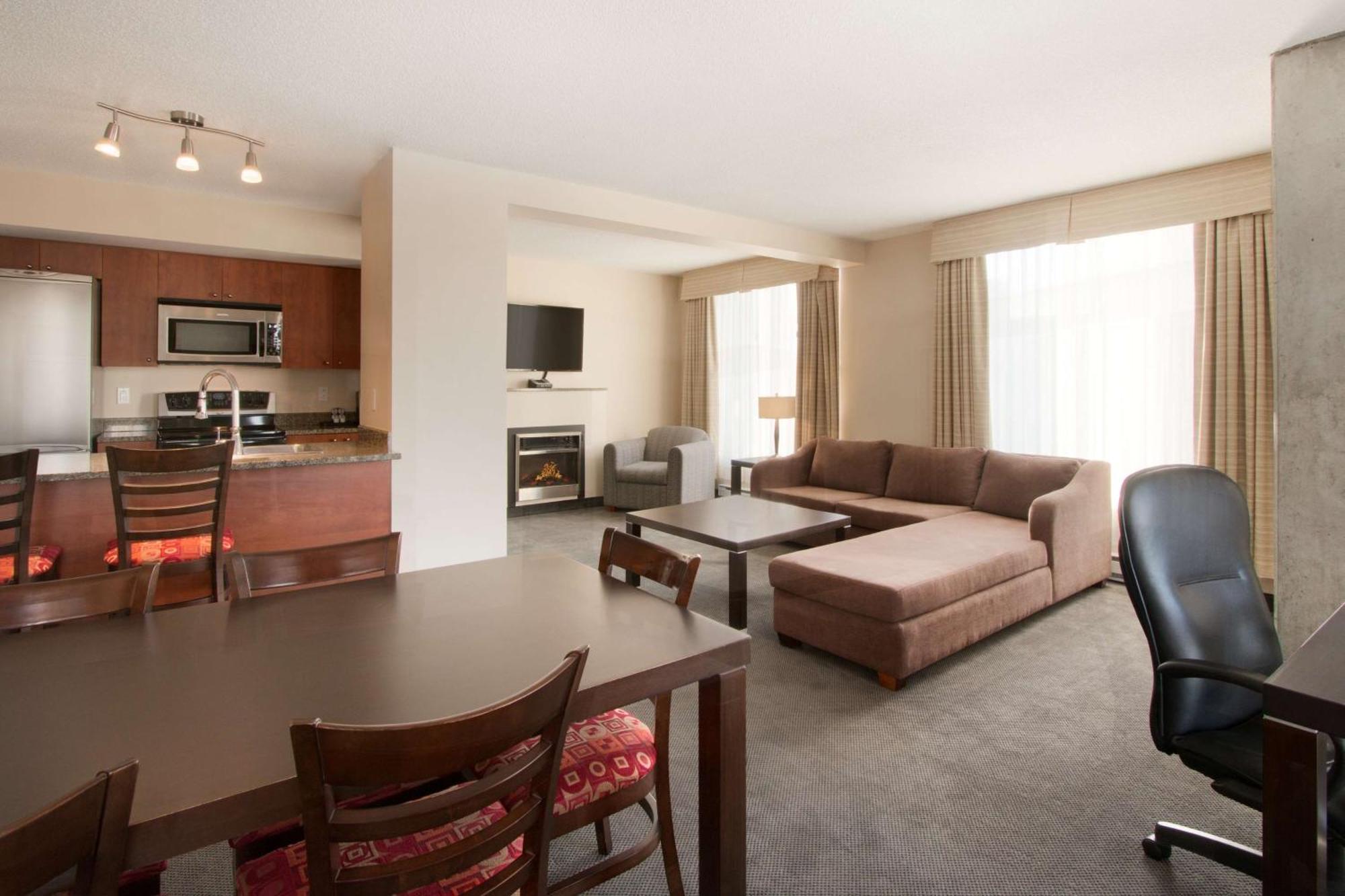 Embassy Suites By Hilton - Montreal Exteriér fotografie