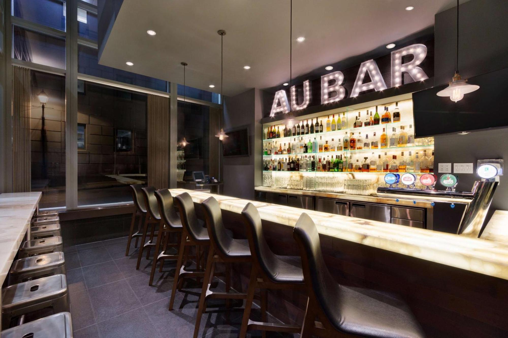 Embassy Suites By Hilton - Montreal Exteriér fotografie