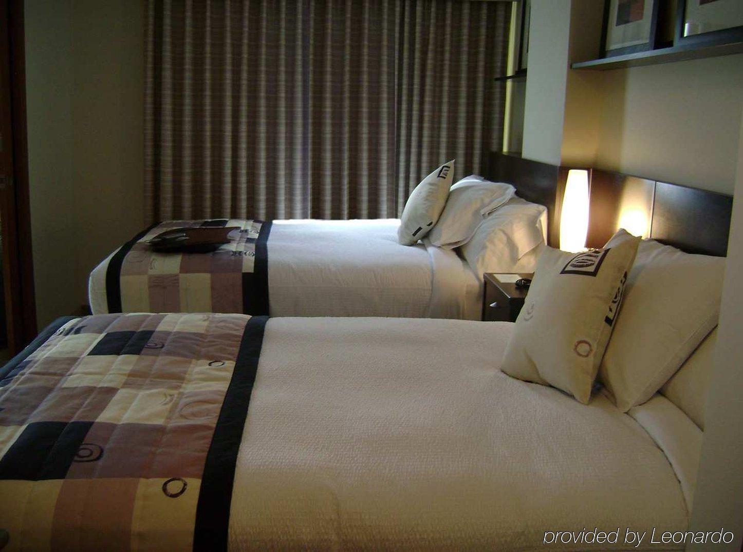 Embassy Suites By Hilton - Montreal Pokoj fotografie