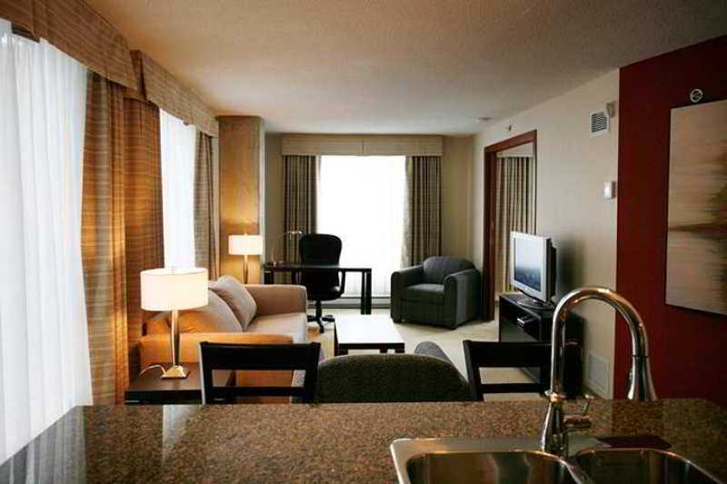 Embassy Suites By Hilton - Montreal Exteriér fotografie